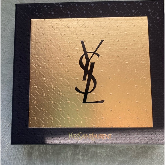 Yves Saint Laurent Gift Box - Picture 3 of 5